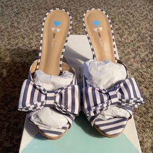 Dani Black blue & white stripe slides